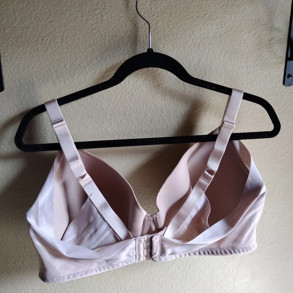 Paramour Women's Nude Lightly Padded Underwire Bra Sz 40DDD- Adjustable Strap